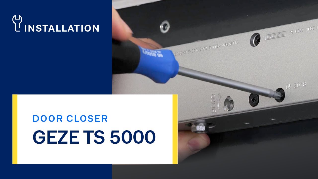 Ferme-porte GEZE TS 5000 Dans la vidéo suivante, nous montrons à quel point l’installation du ferme-porte GEZE TS 5000 est rapide et simple.